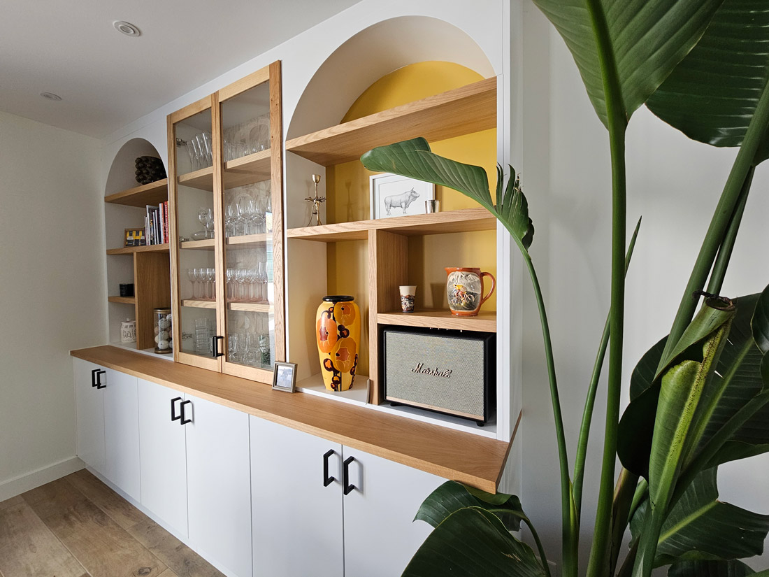 Agencement sur mesure d'un vaisselier, par l'agence ID'Harmonies - Marion PIRAUBE