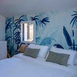 Décoration intérieure d'une chambre d'ami dans une villa à Biarritz, par l'agence ID'Harmonies - Marion PIRAUBE