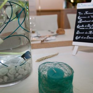 Décoration mariage sur le thème de la mer avec centre de table aquarium en Gironde