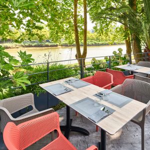 Mise en valeur terrasse hôtel Bord de Nive à Bayonne